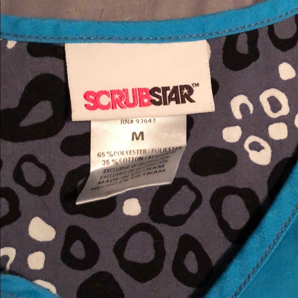 Scrub top - Picture 2 of 2